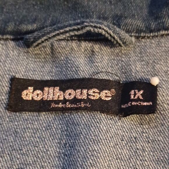 Dollhouse Women's Denim Jeans Jacket. Size 1X - Picture 13 of 15